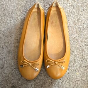 Gently Worn Ballet Flats